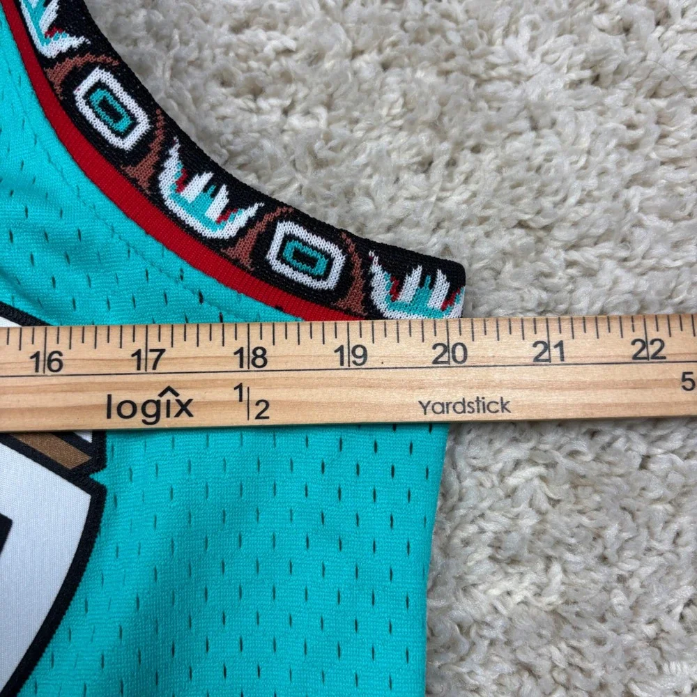Mitchell & Ness Mike Bibby Vancouver Grizzlies #10 Jersey Kids L Teal NWT